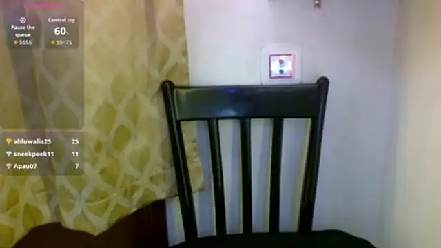 Teekhi_mirchii's cam snapshot