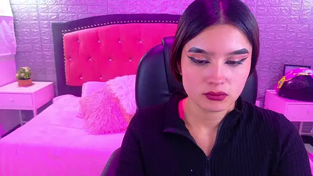 Natalie_loffreda's cam snapshot