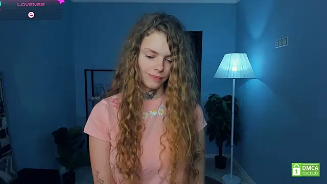 RayaNenlia's cam snapshot