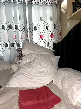 CynnxxxBarb's cam snapshot