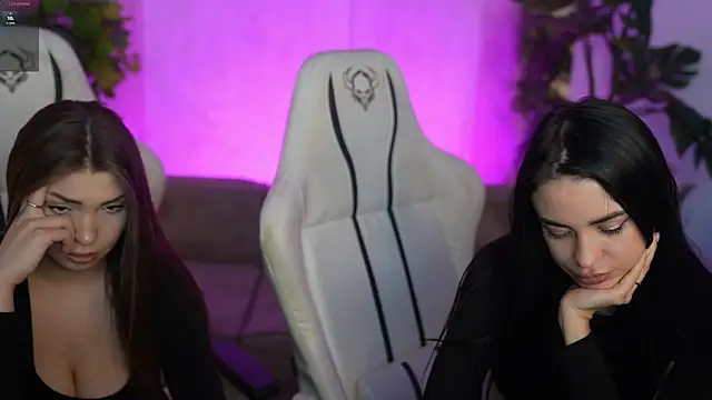 Tina_Breeze's cam snapshot