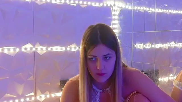 Aishha_'s cam snapshot