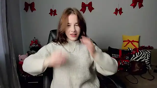 MoonShineShine's cam snapshot