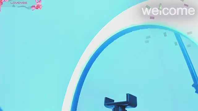 ella_harper's cam snapshot