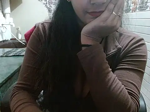 LovingPihu's cam snapshot