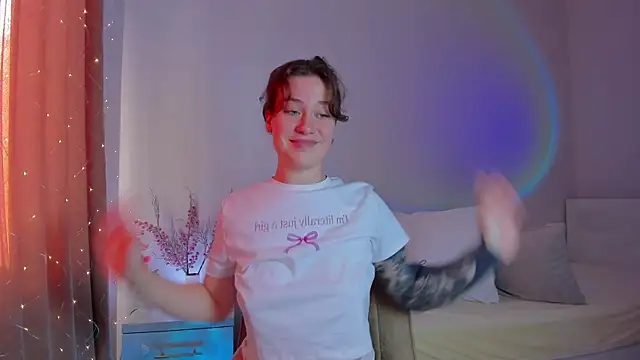 MiaKhallirae's cam snapshot