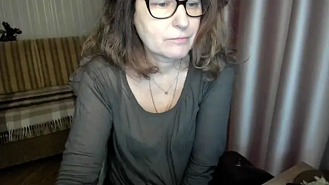 lauraoven's cam snapshot