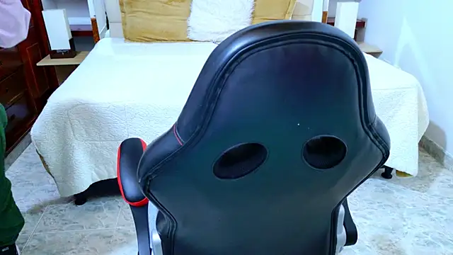 laureentt_'s cam snapshot