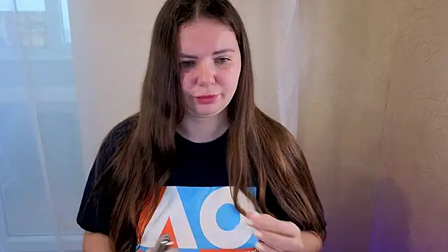 Cutie_Curvy's cam snapshot