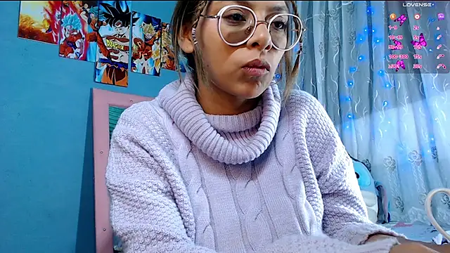 PrincessVenus23 live sex cam