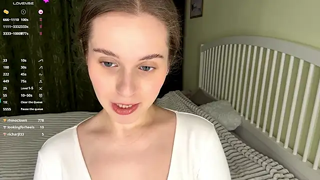 MiaBlanko's cam snapshot