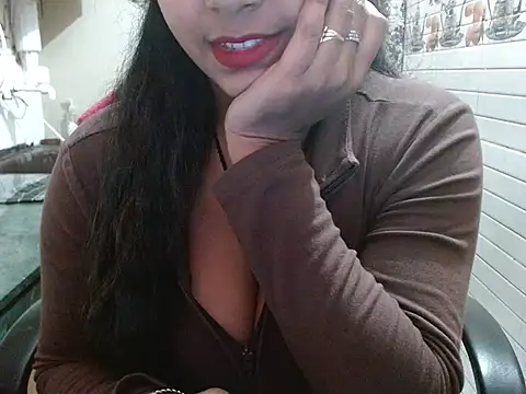 LovingPihu's cam snapshot