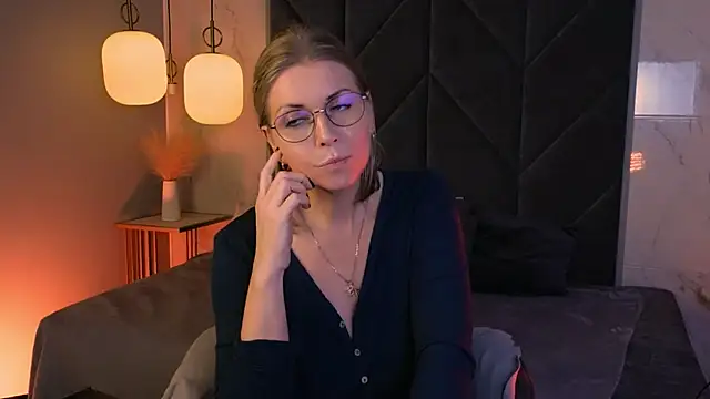 Annie_Light's cam snapshot