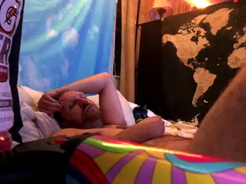 Thickwhitetight's cam snapshot