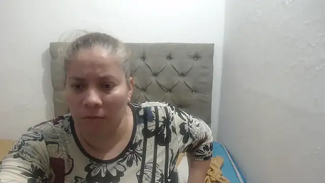 tiffany_horny_1's cam snapshot