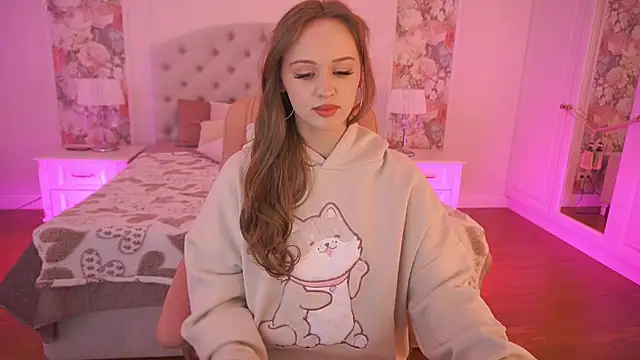 LylaYeess live sex cam