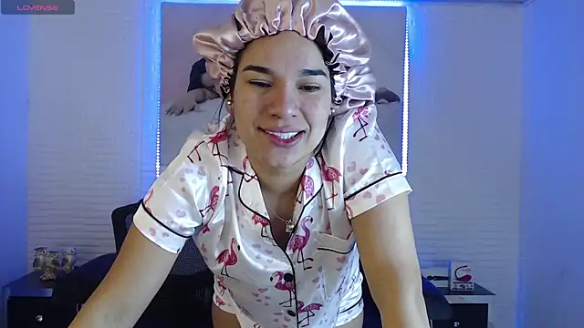 Lolitta_xxx's cam snapshot