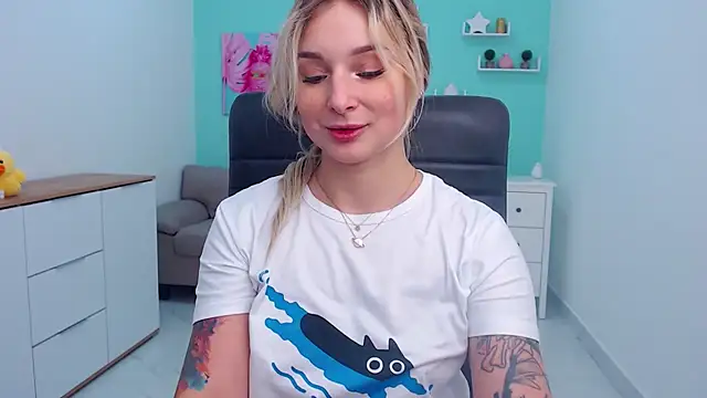 LilFleurish's cam snapshot