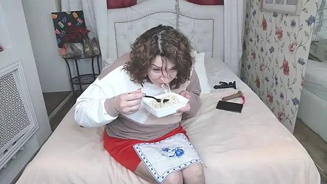 AmiHotGranny's cam snapshot