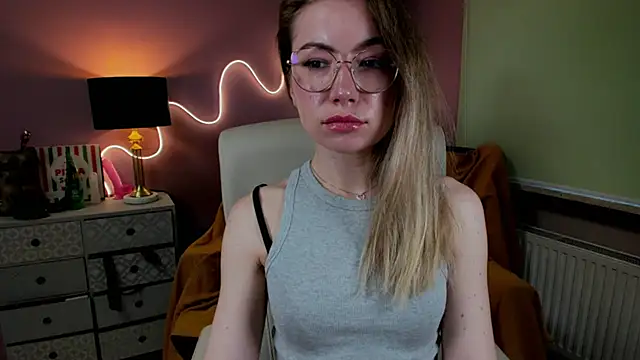 Mia_Tasty's cam snapshot