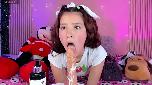 Sofi_cutiee's cam snapshot