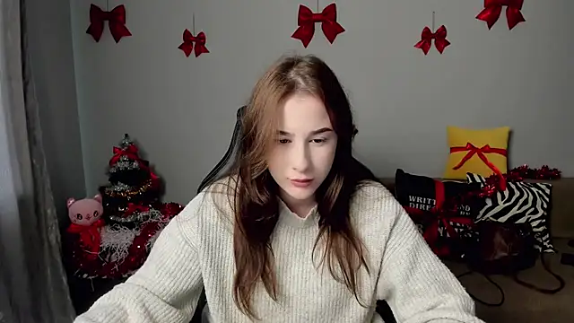 MoonShineShine's cam snapshot