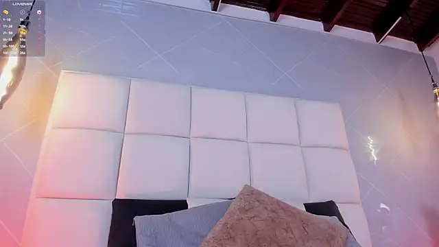 danii_hill_'s cam snapshot