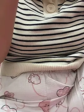 Milk_Mom99's cam snapshot