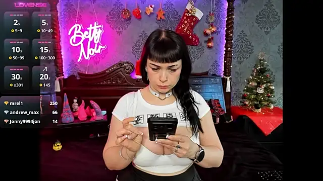 BettyNoir's cam snapshot