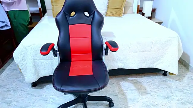 laureentt_'s cam snapshot