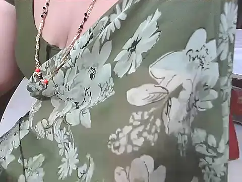 sunitha-3's cam snapshot