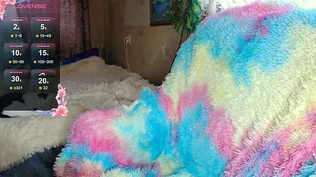 FlirtatiousMegan's cam snapshot