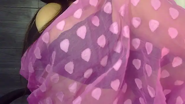 Naughty-Riya's cam snapshot