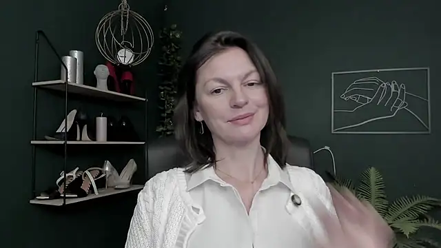 VivianWILD's cam snapshot