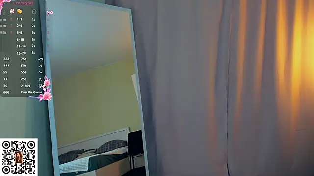 MinaRuzzo's cam snapshot