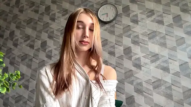 DetraLinz's cam snapshot