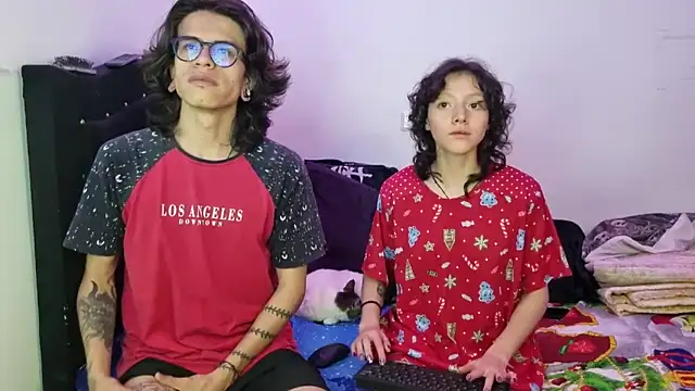 Lovers_cave live sex cam