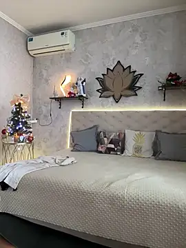 StripBianka's cam snapshot