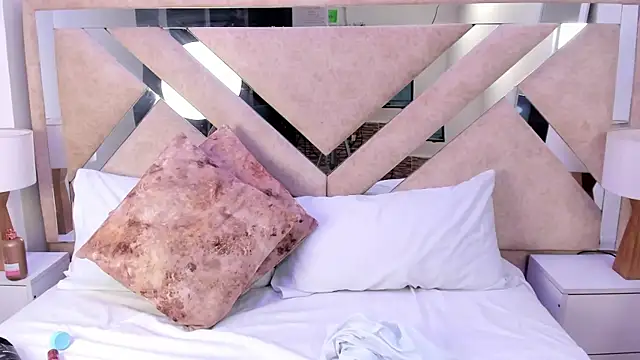 ximena_vasquez8's cam snapshot