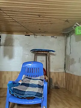 Basanis68's cam snapshot