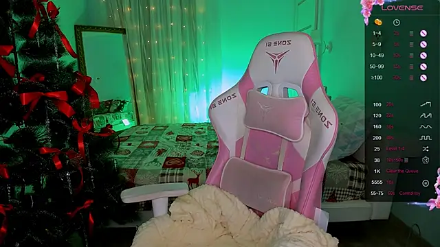 LinaBlossom_'s cam snapshot