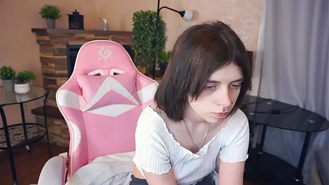 IleanaPishko's cam snapshot