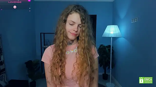 RayaNenlia's cam snapshot