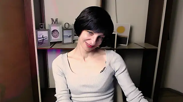 _AngeliaFlow_'s cam snapshot