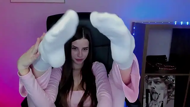 LuxMaya's cam snapshot