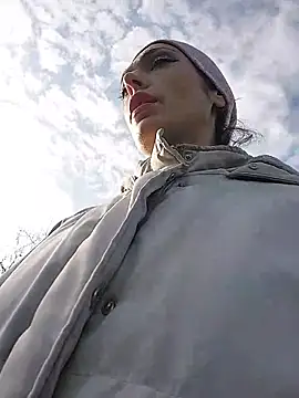 SheTheDeeevil's cam snapshot