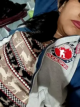 urvashi01224's cam snapshot