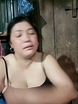 sary-hot2x's cam snapshot