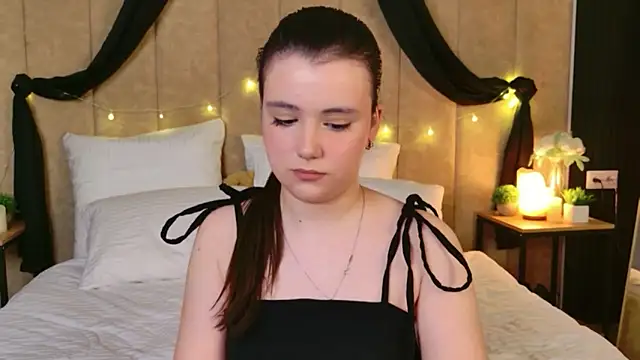 Pauline_Heaven's cam snapshot