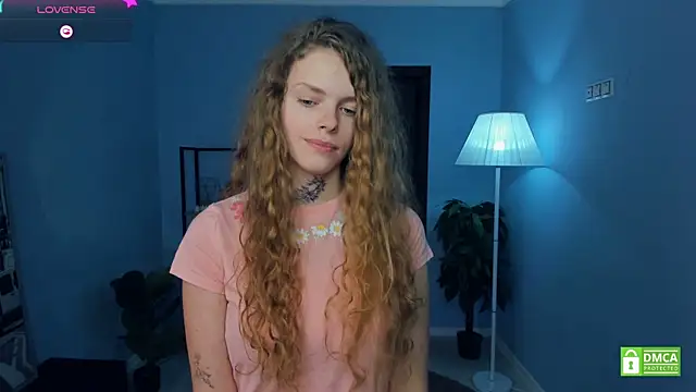 RayaNenlia's cam snapshot